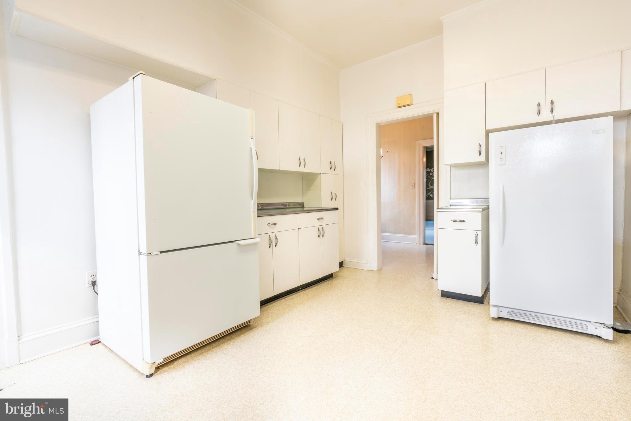 4005 Old Court Road Baltimore, MD 21208 - Photo 4 of 26 Large kitchen with high ceilings