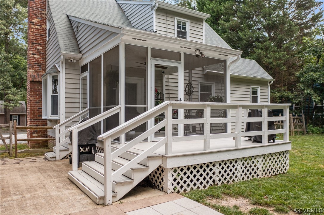 4513 Brookridge Road Chesterfield, VA 23832 - Photo 38 of 50 a view of a house with wooden fence