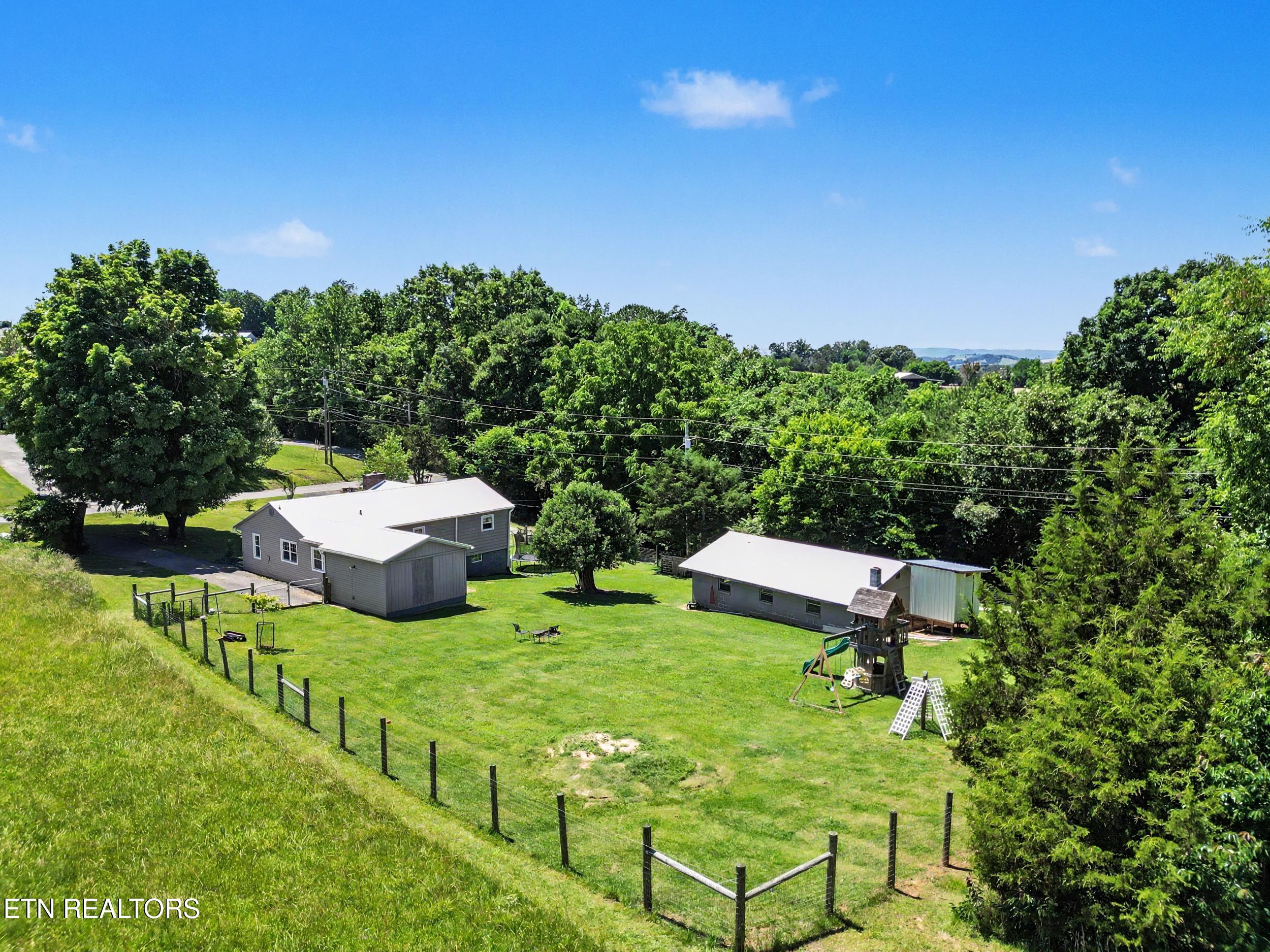 848 Lakeshore Road Talbott, TN 37877 - Photo 4 of 51 Plenty of room for animals