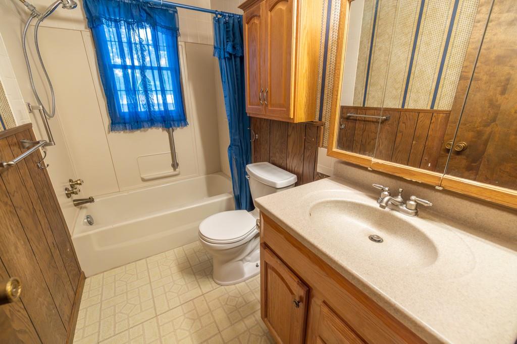 521 Southwest 301st Road Warrensburg, MO 64093 - Photo 35 of 80