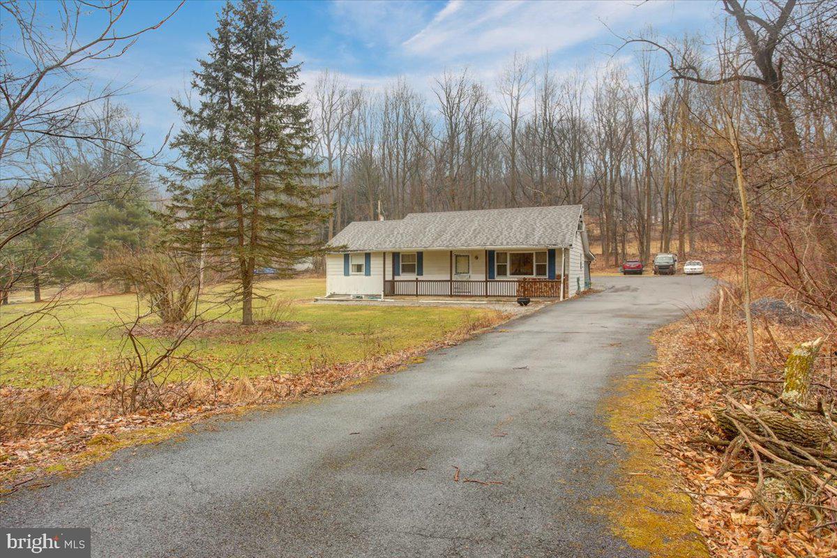 1874 Friedensburg Road Reading, PA 19606 - Photo 4 of 34