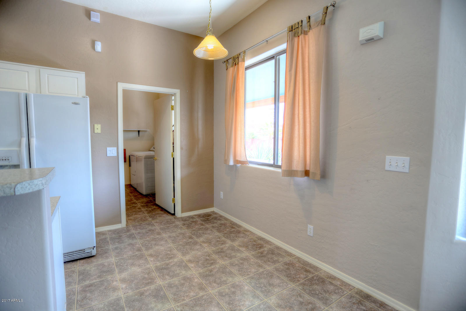 1336 North Muleshoe Road Apache Junction, AZ 85119 - Photo 11 of 31 dining area
