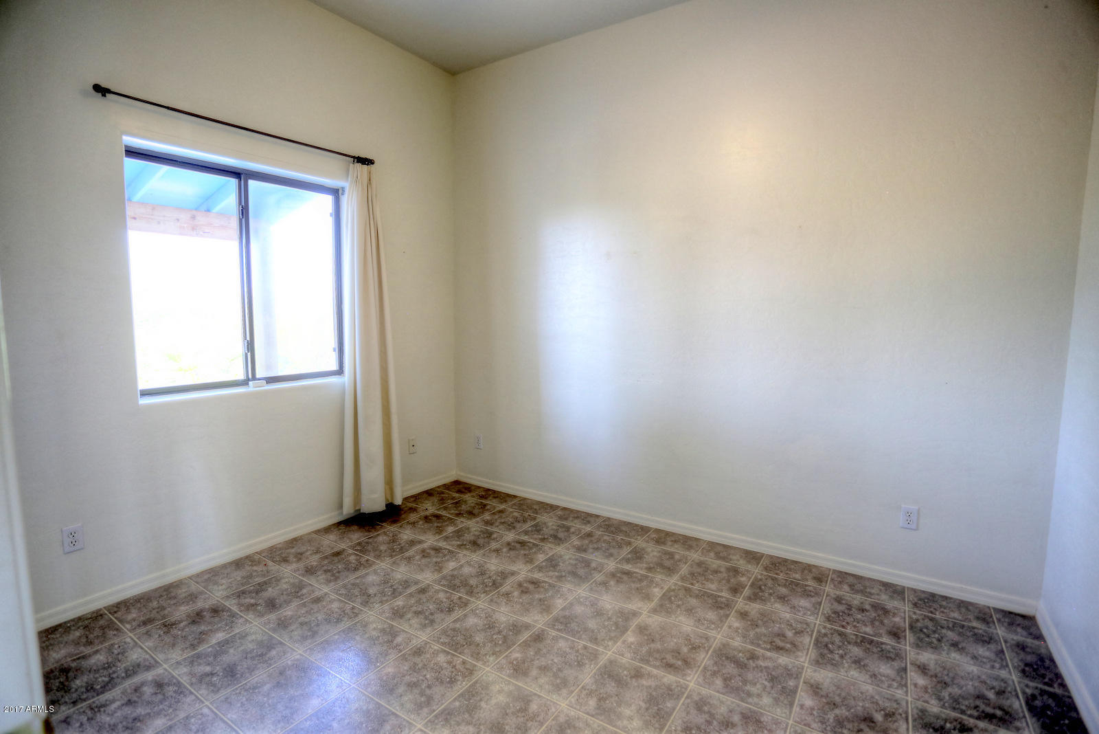 1336 North Muleshoe Road Apache Junction, AZ 85119 - Photo 20 of 31 bed 2