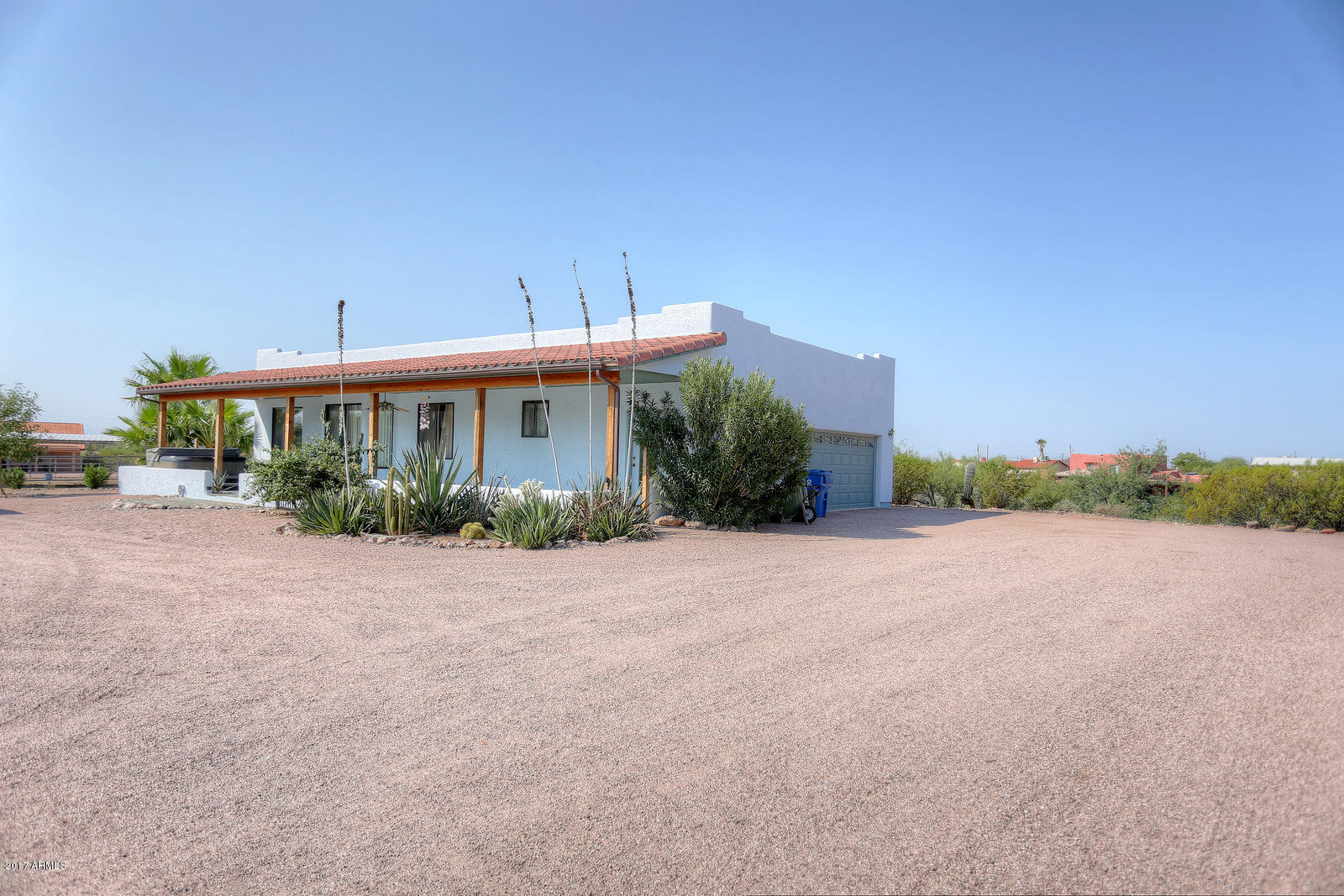 1336 North Muleshoe Road Apache Junction, AZ 85119 - Photo 3 of 31 East side & side garage