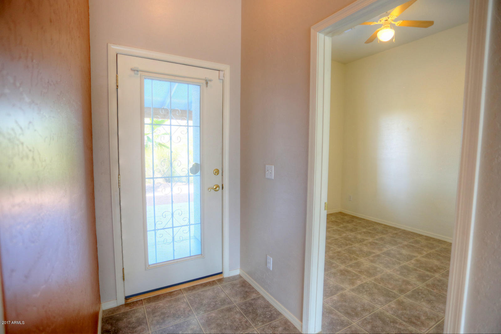 1336 North Muleshoe Road Apache Junction, AZ 85119 - Photo 6 of 31 West entry interior view