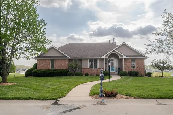 $380,000 | 1510 Brookdale Drive, Atchison, KS 66002