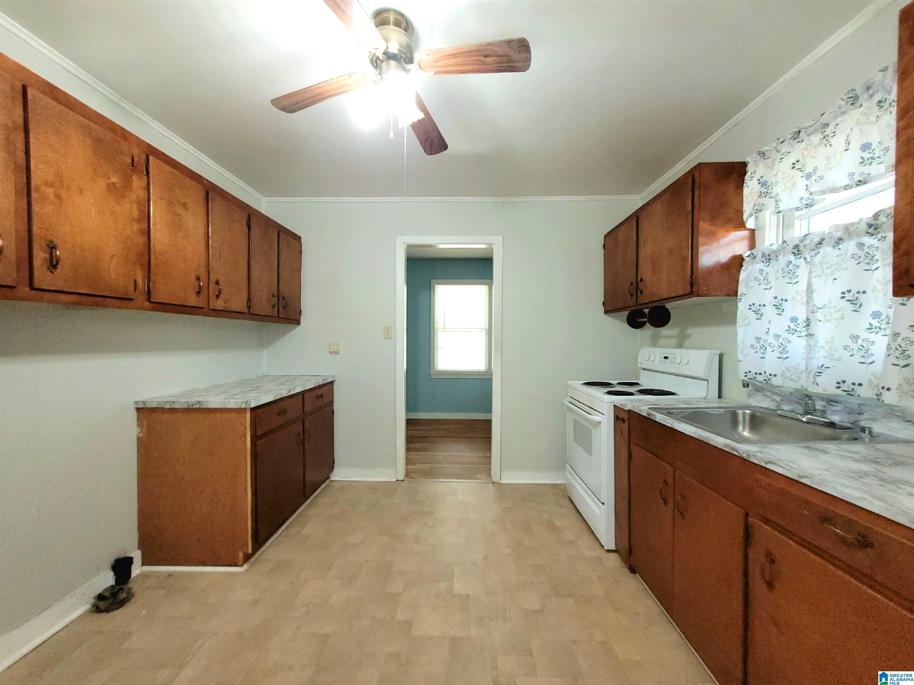 308 Lancaster Street Talladega, AL 35160 - Photo 6 of 36