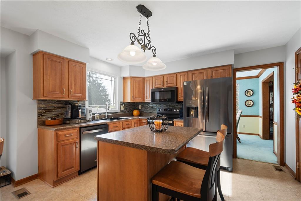 291 Rocky Ridge Road Bethel Park, PA 15102 - Photo 8 of 50 Gallery Image 8
