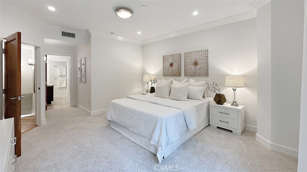 411 North Oakhurst Drive, Unit 102 Beverly Hills, CA 90210 - Photo 7 of 12