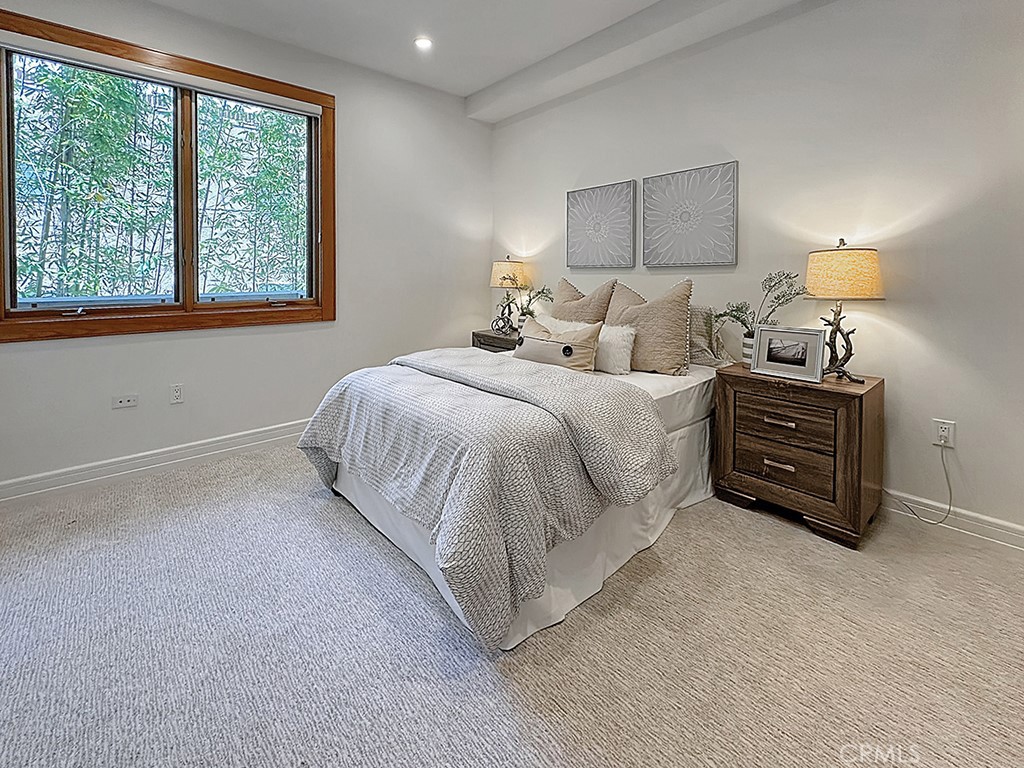 411 North Oakhurst Drive, Unit 102 Beverly Hills, CA 90210 - Photo 10 of 12