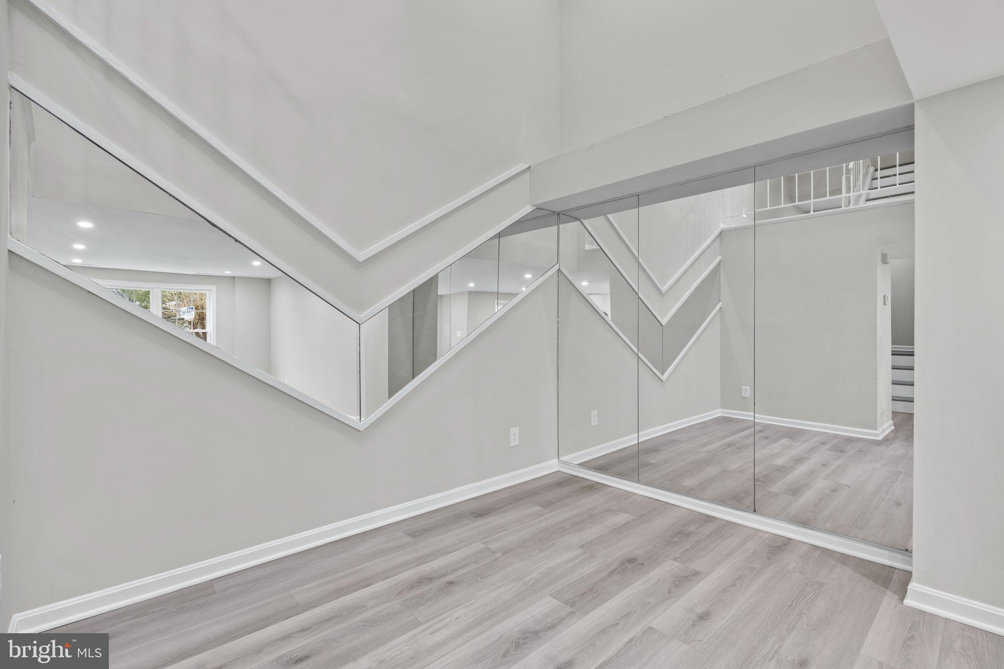 8705 Ferrysburg Way Gaithersburg, MD 20886 - Photo 16 of 38 Entry level