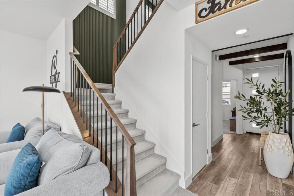 35076 Hacienda Heights Fallbrook, CA 92028 - Photo 3 of 32