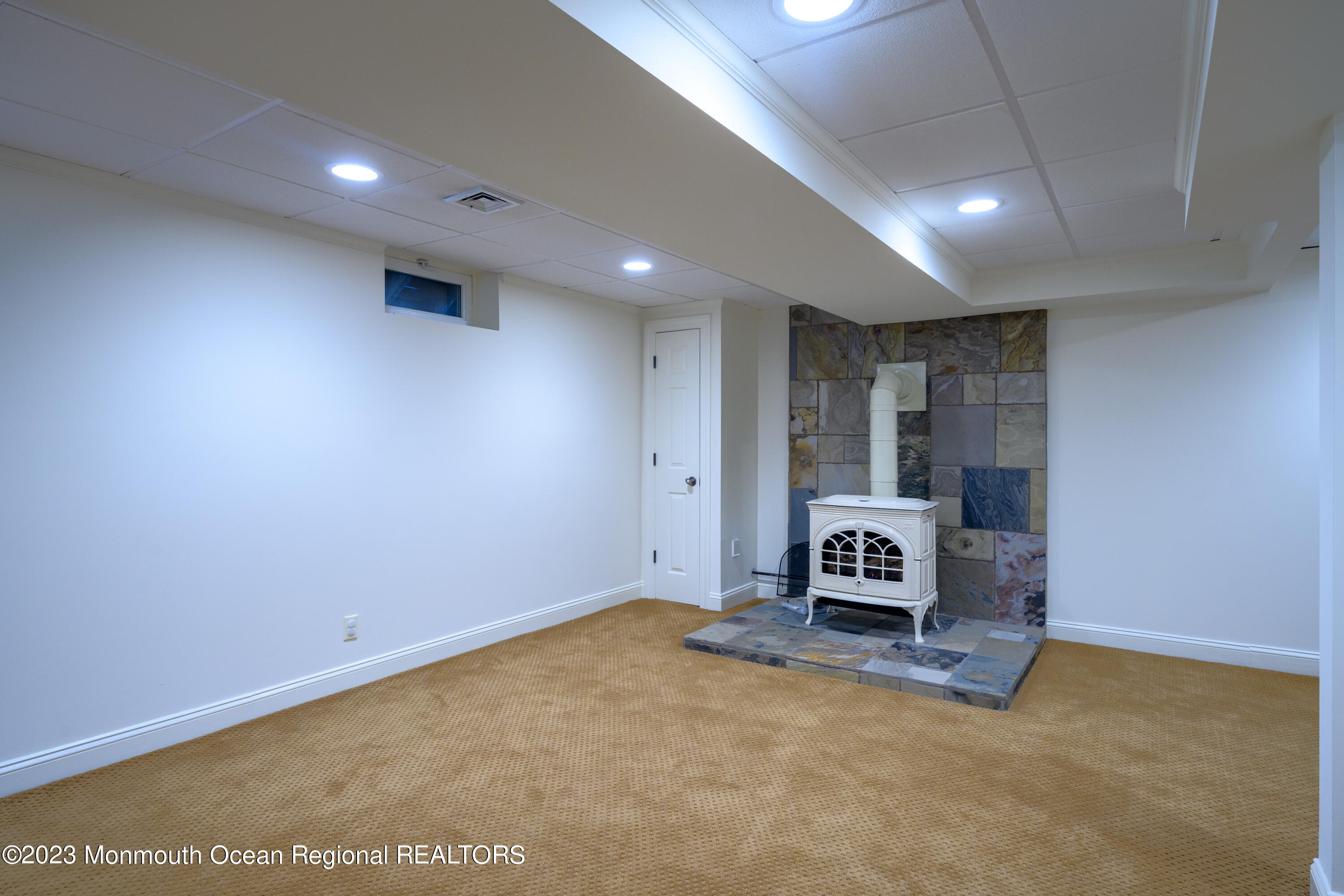 54 Sweet Gum Road Howell, NJ 07731 - Photo 32 of 40 54 Sweet Gum Rd-31
