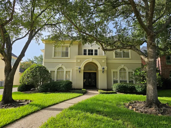 $989,000 | 1523 Ashbury Park Drive, Houston, TX 77077