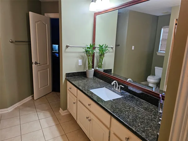 $989,000 | 1523 Ashbury Park Drive, Houston, TX 77077