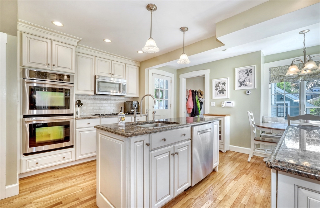 67 Lovell Road Melrose, MA 02176 - Photo 12 of 42