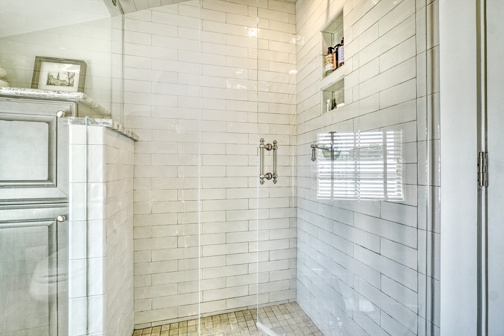 67 Lovell Road Melrose, MA 02176 - Photo 25 of 42