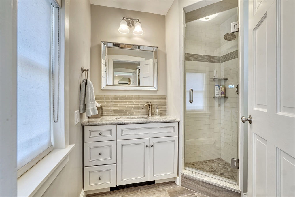 67 Lovell Road Melrose, MA 02176 - Photo 10 of 42