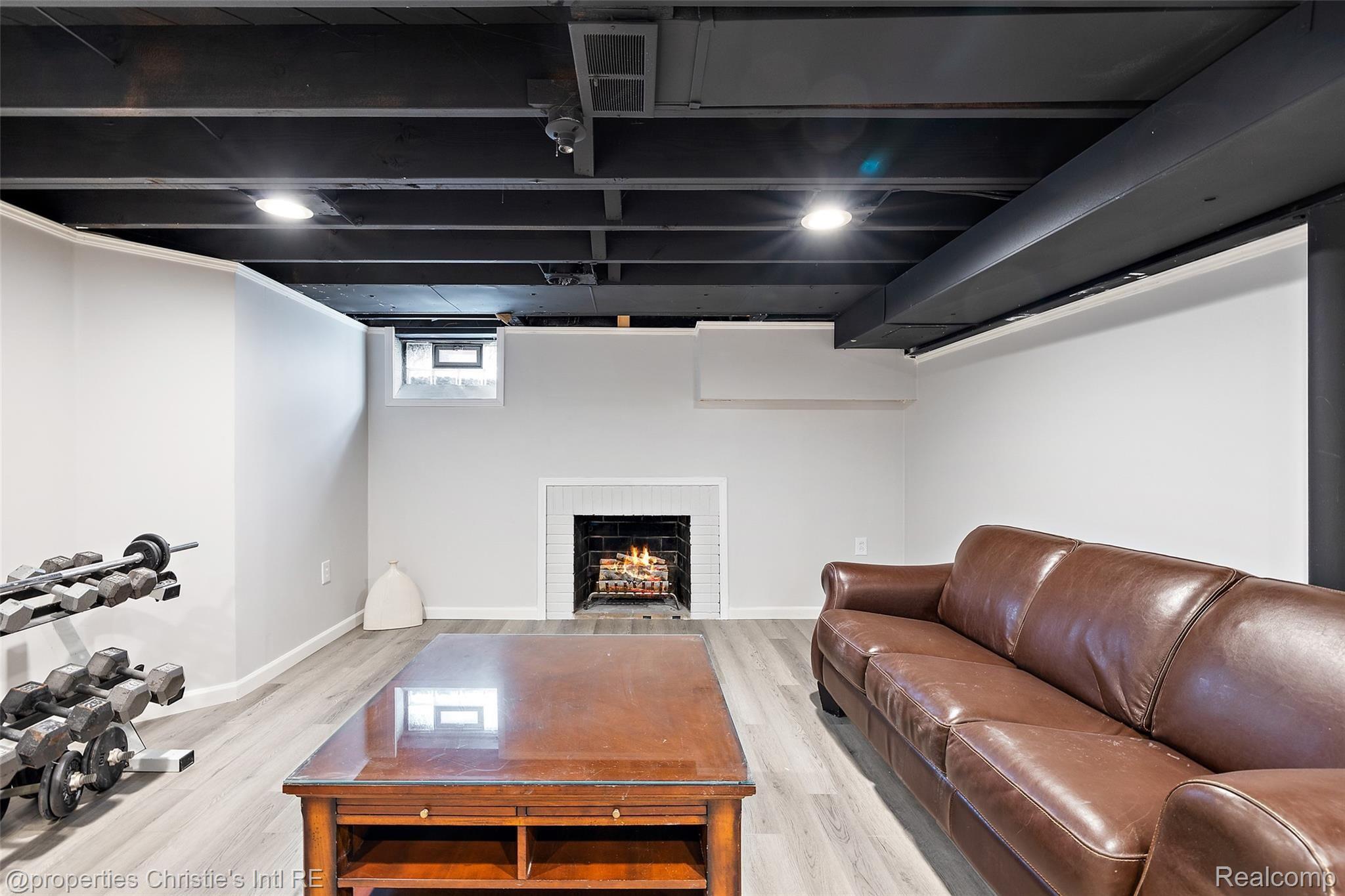 540 Shoreham Road Grosse Pointe, MI 48236 - Photo 35 of 44 540 Shoreham Rd-45.jpg