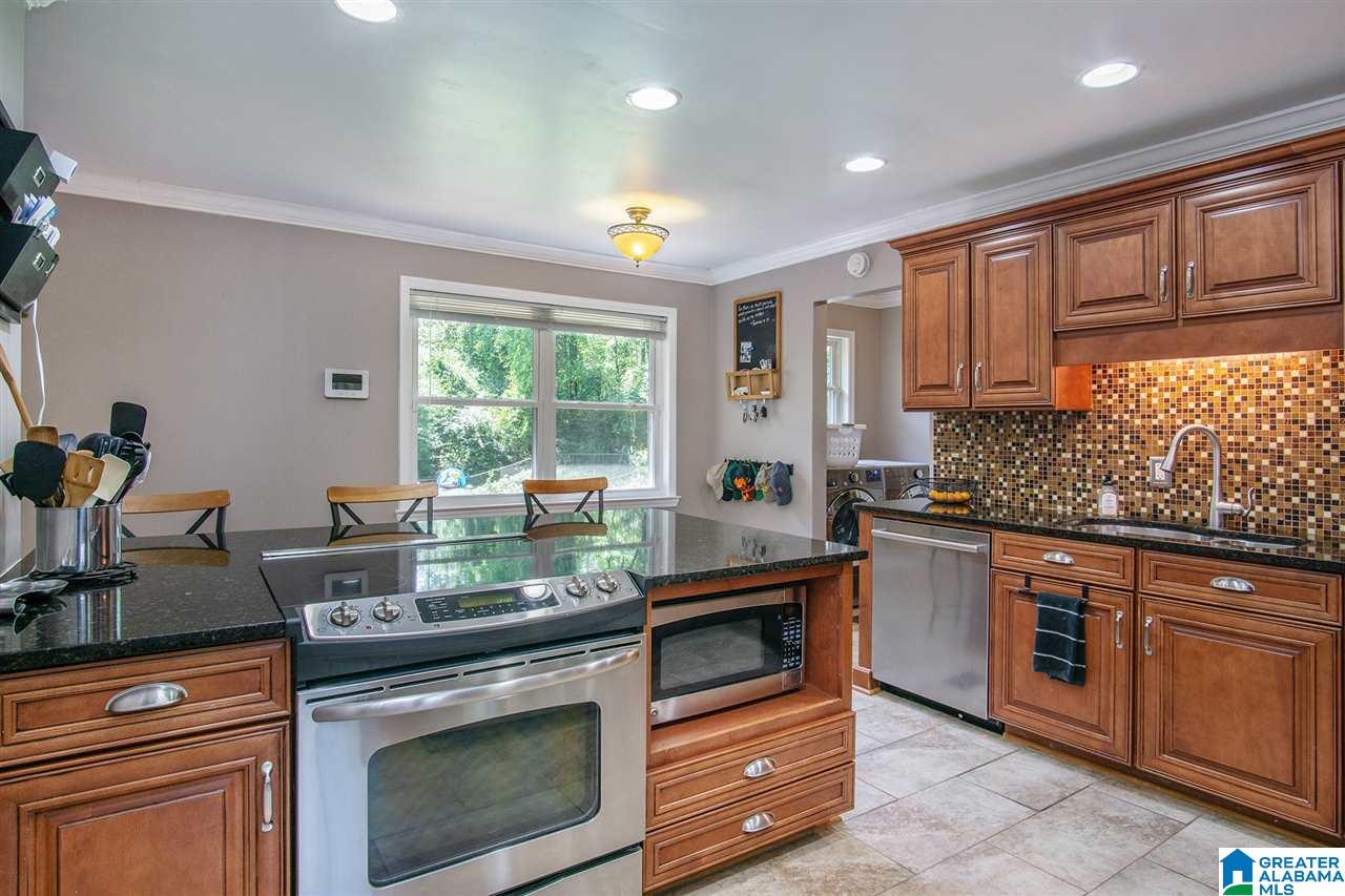 588 Mission Hills Road Alabaster, AL 35007 - Photo 10 of 47