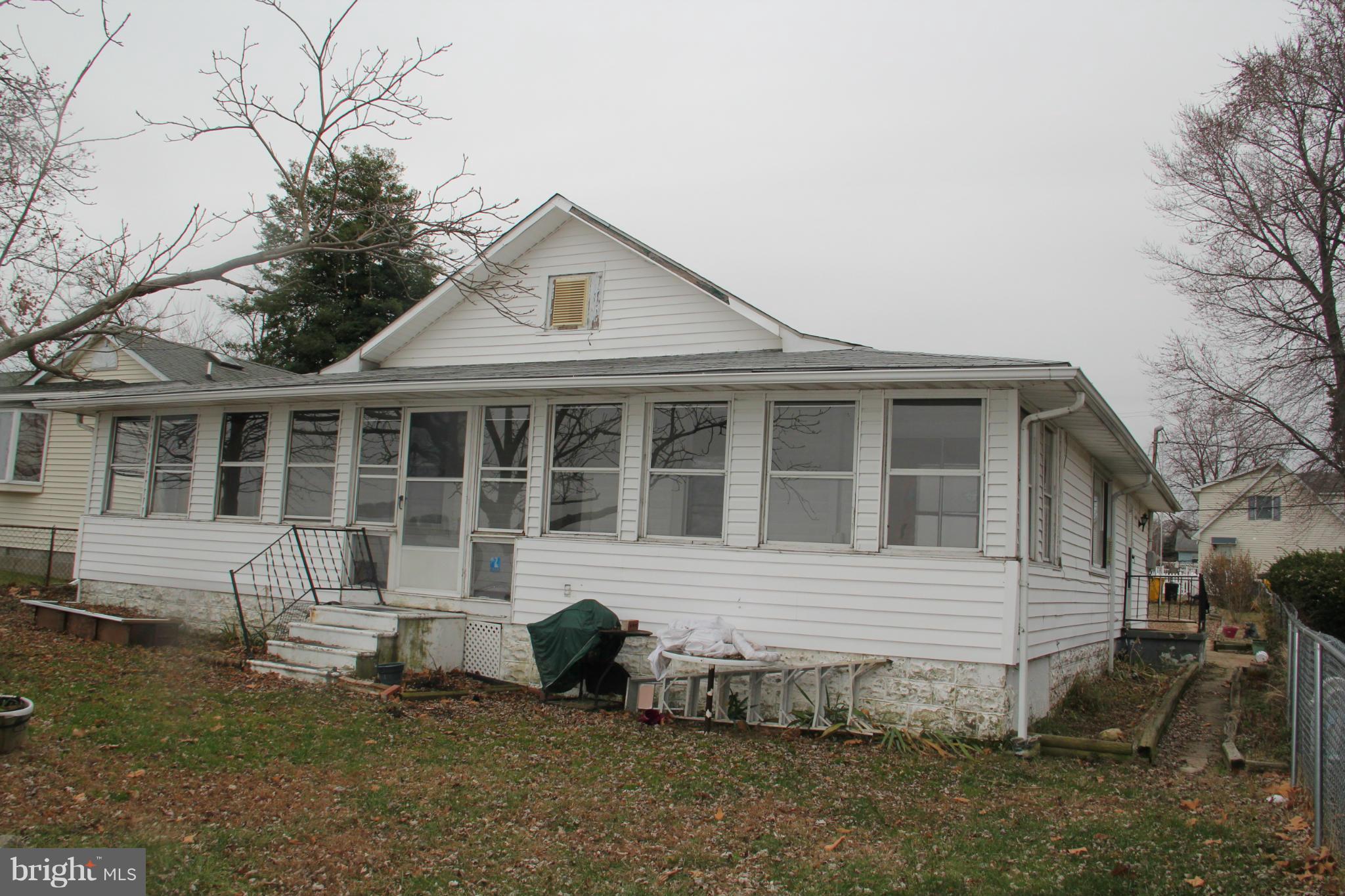 8571 Bay Road Pasadena, MD 21122 - Photo 1 of 9 Exterior (Front)