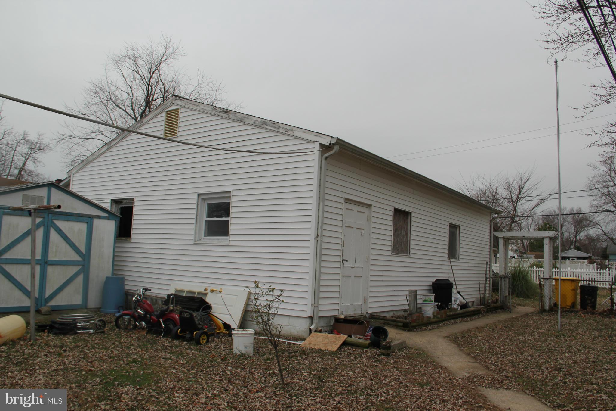 8571 Bay Road Pasadena, MD 21122 - Photo 3 of 9 Exterior (Rear)