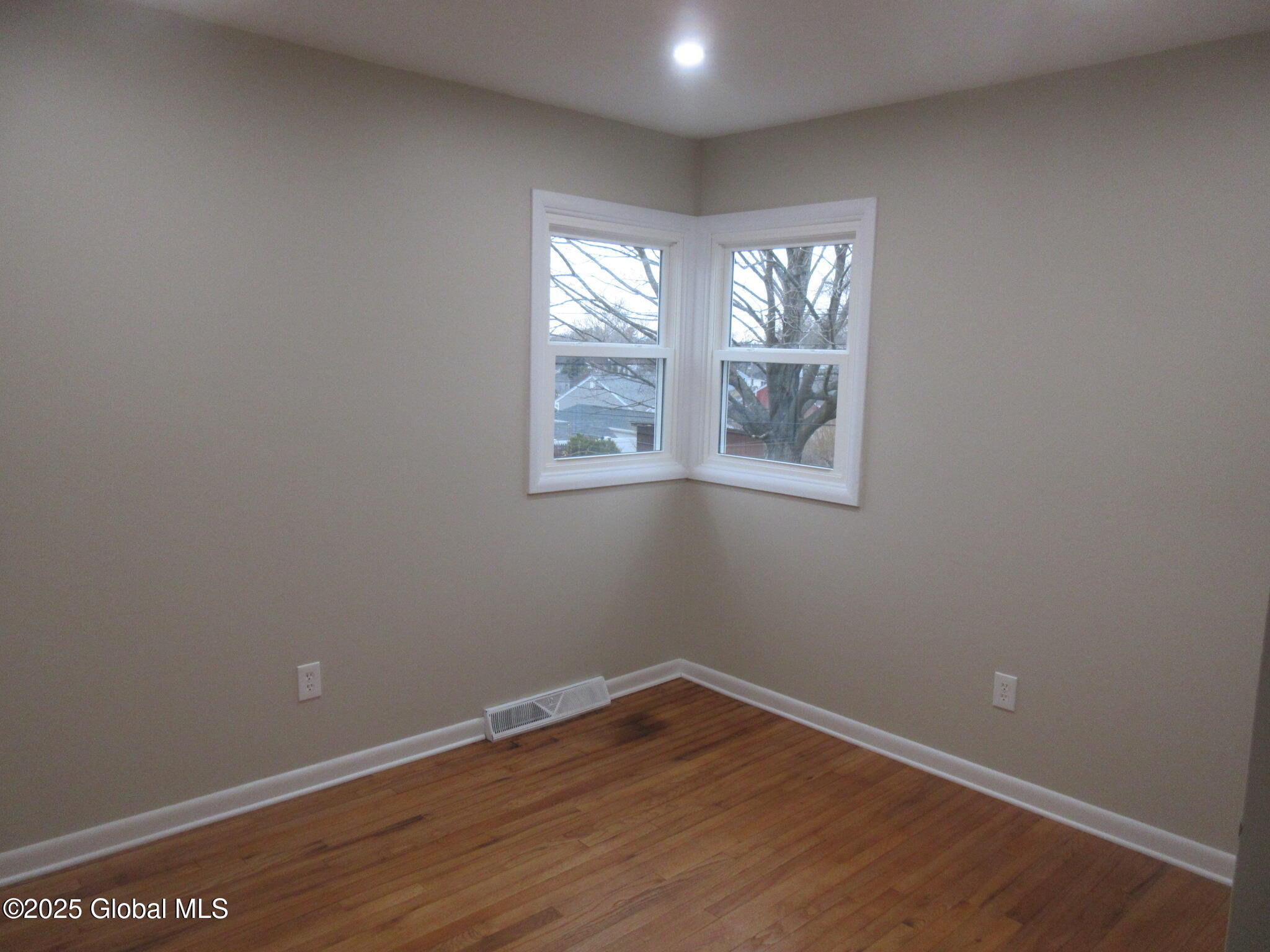 34 Perry Avenue Colonie, NY 12110 - Photo 12 of 29 IMG_0306