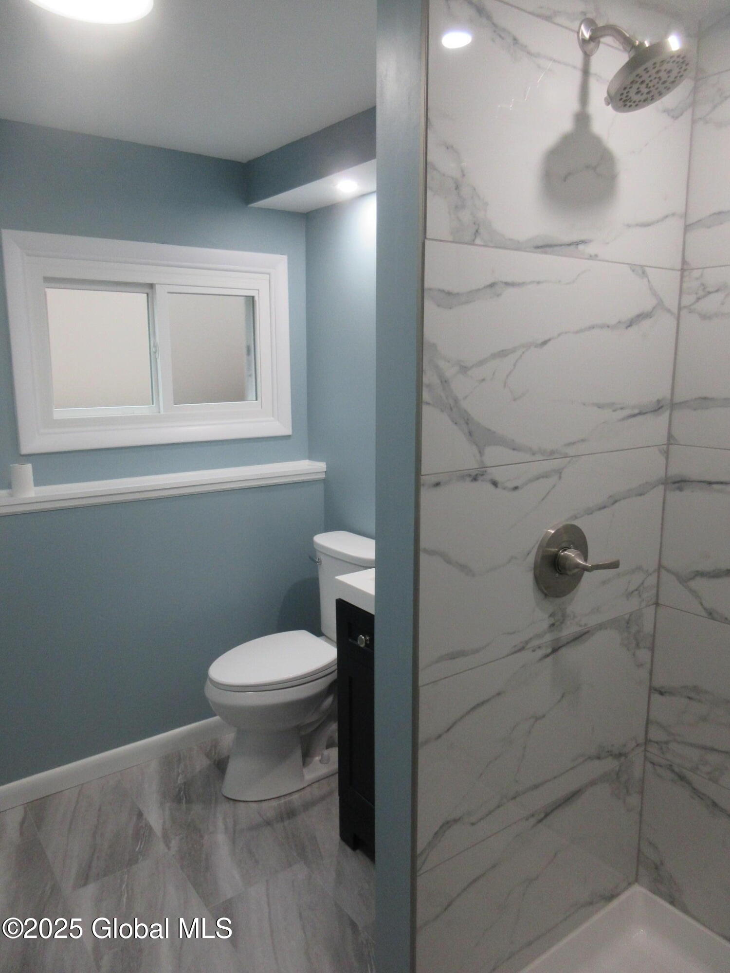 34 Perry Avenue Colonie, NY 12110 - Photo 18 of 29 IMG_0325