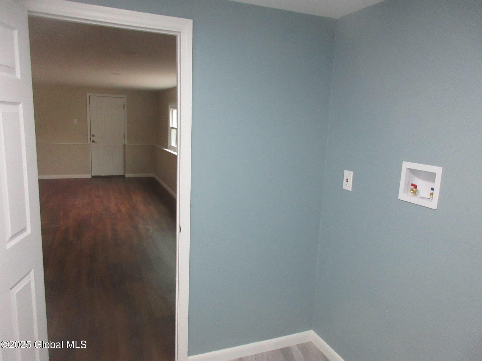 34 Perry Avenue Colonie, NY 12110 - Photo 20 of 29 IMG_0331