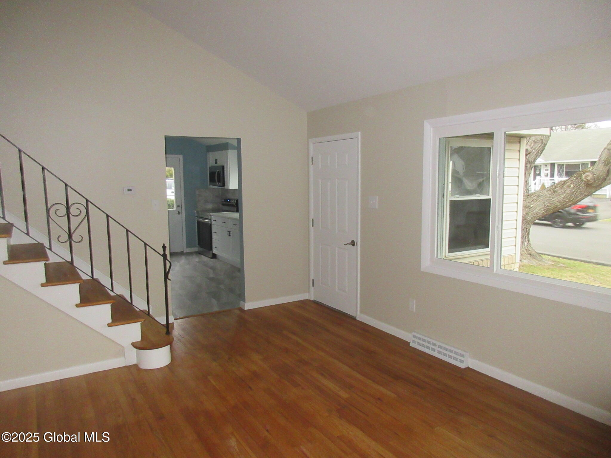 34 Perry Avenue Colonie, NY 12110 - Photo 7 of 29 IMG_0318