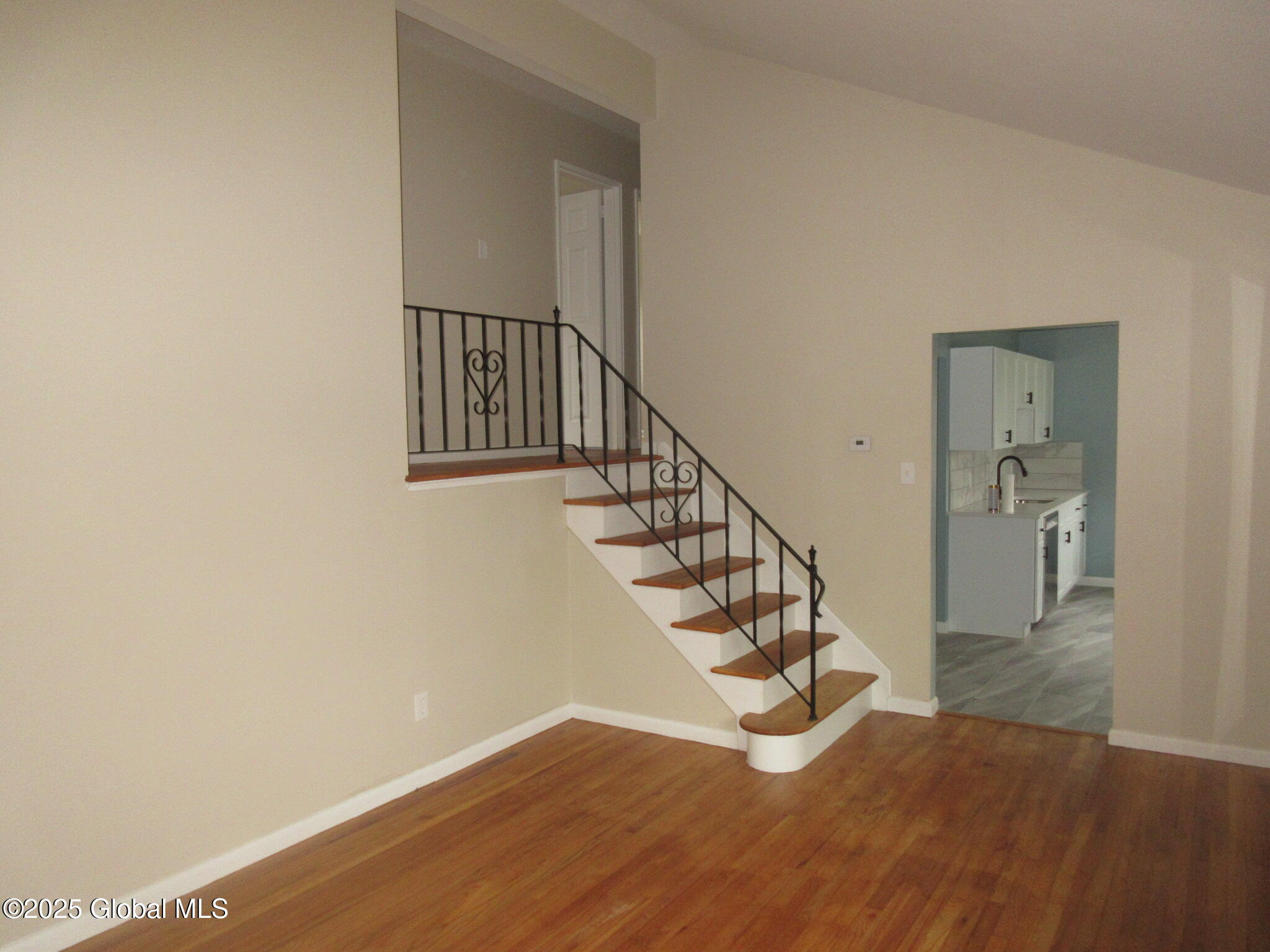 34 Perry Avenue Colonie, NY 12110 - Photo 9 of 29 IMG_0317