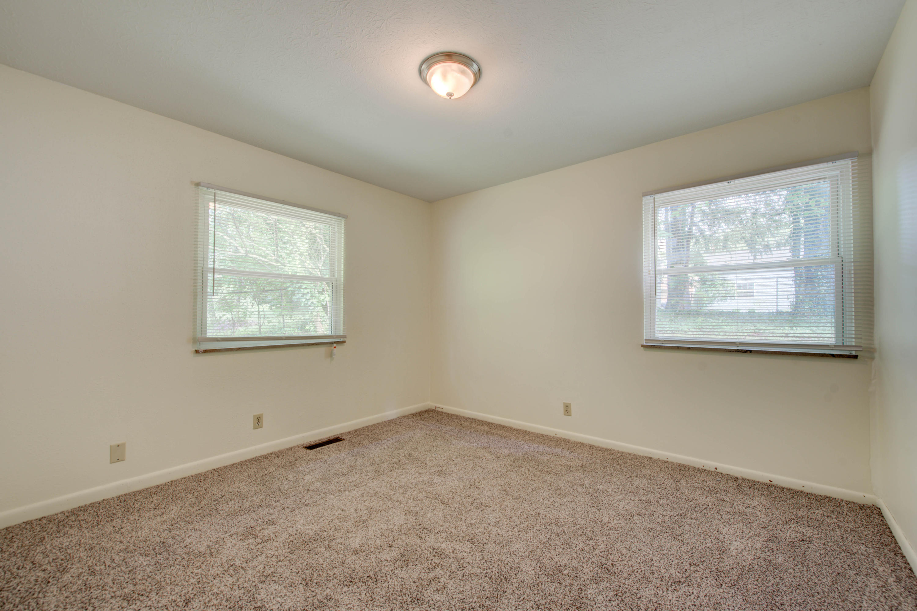 103 East Maiden Lane Oak Ridge, TN 37830 - Photo 12 of 20 14