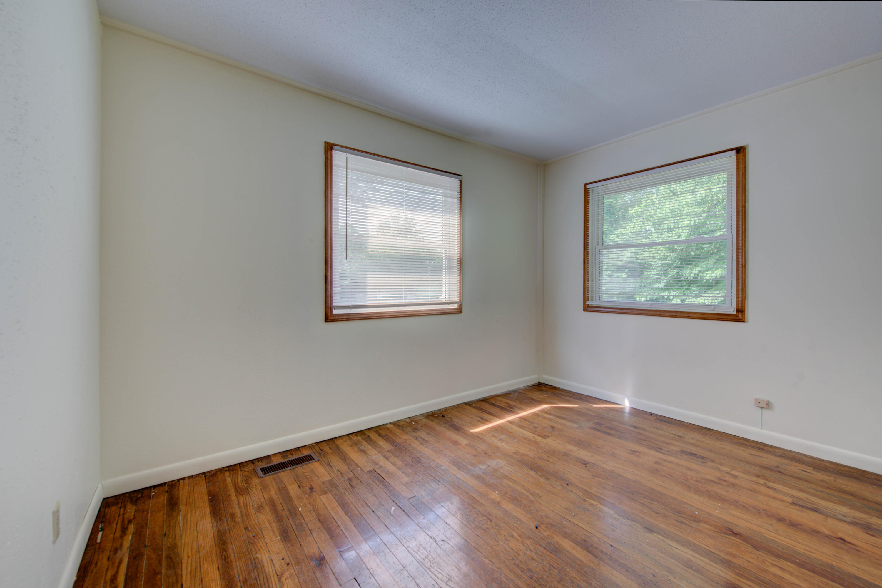 103 East Maiden Lane Oak Ridge, TN 37830 - Photo 17 of 20 19