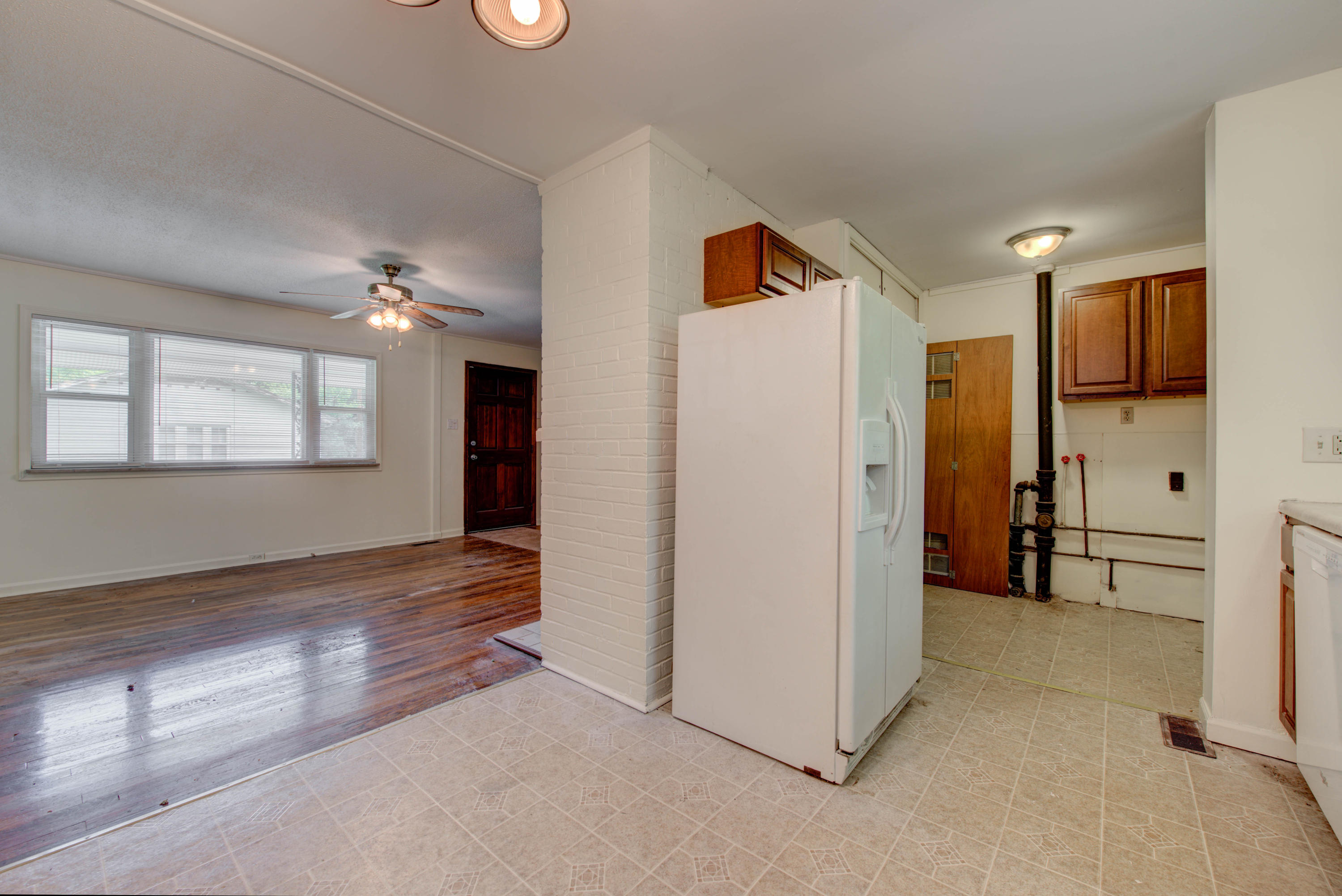 103 East Maiden Lane Oak Ridge, TN 37830 - Photo 7 of 20 8