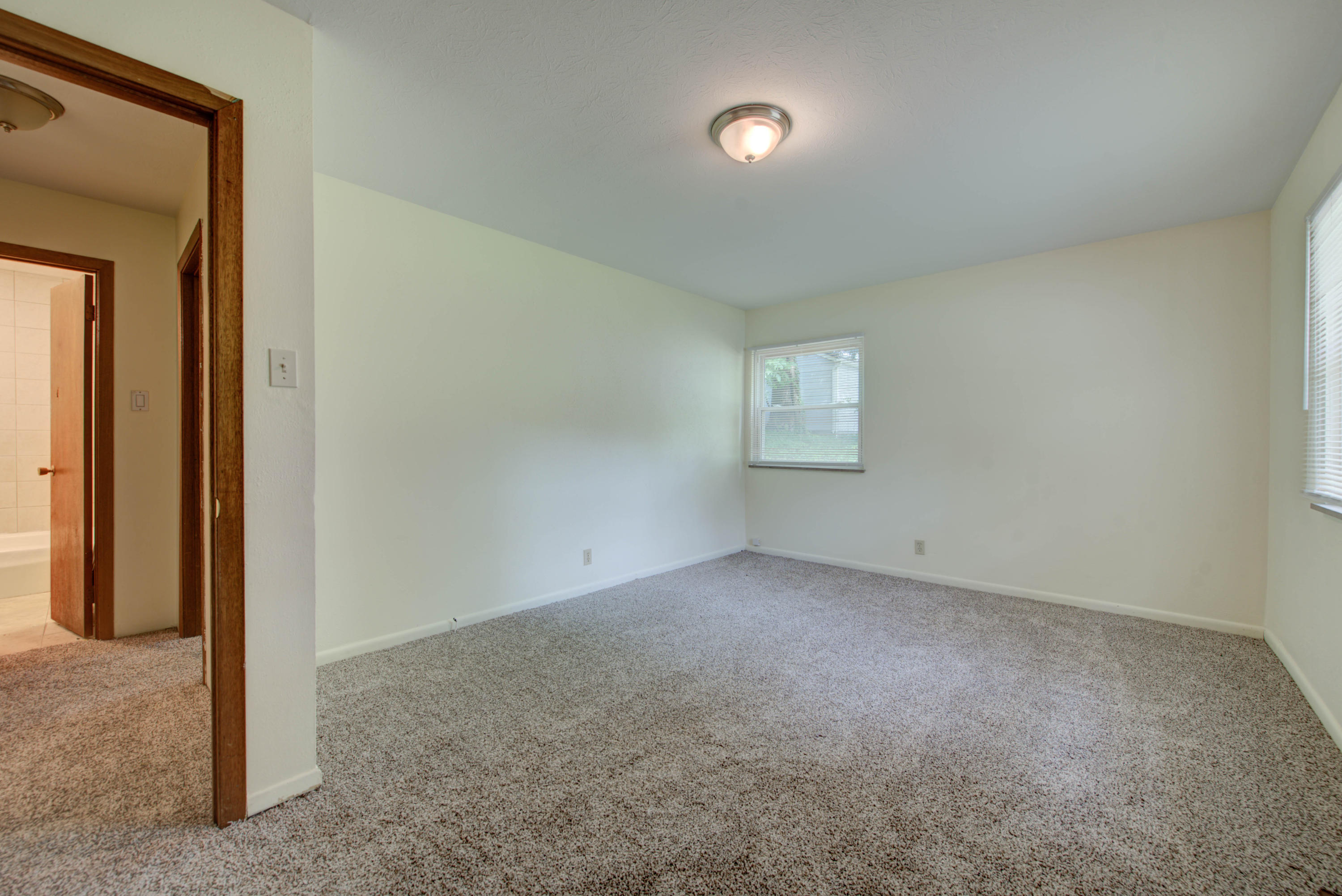 103 East Maiden Lane Oak Ridge, TN 37830 - Photo 9 of 20 11
