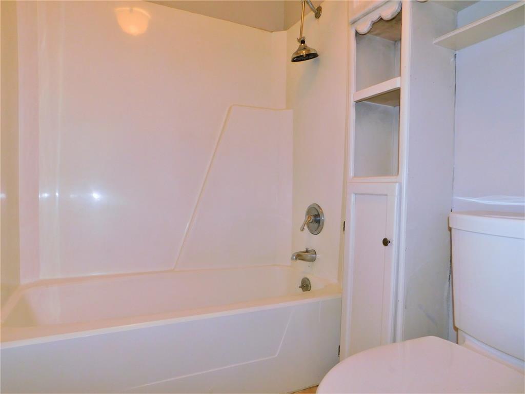 2716 Mill Pond Road Denton, TX 76209 - Photo 14 of 28