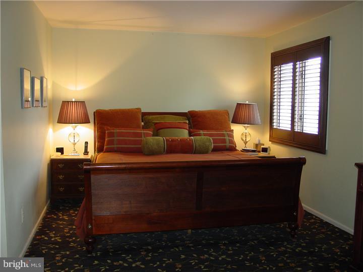 19 Hanover Court Princeton, NJ 08540 - Photo 14 of 25 Bedroom - Main