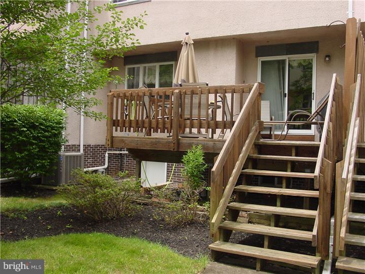 19 Hanover Court Princeton, NJ 08540 - Photo 24 of 25 Den