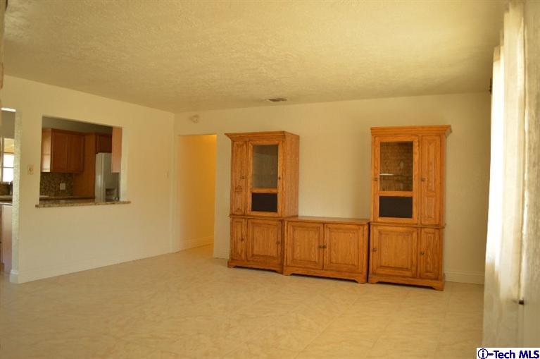 18700 Symeron Road Apple Valley, CA 92307 - Photo 5 of 27 Additional Photo
