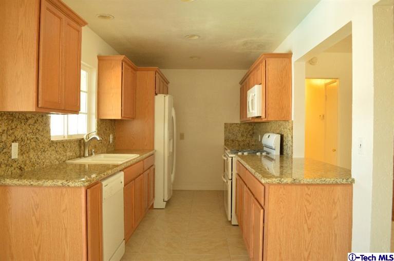 18700 Symeron Road Apple Valley, CA 92307 - Photo 9 of 27 Additional Photo