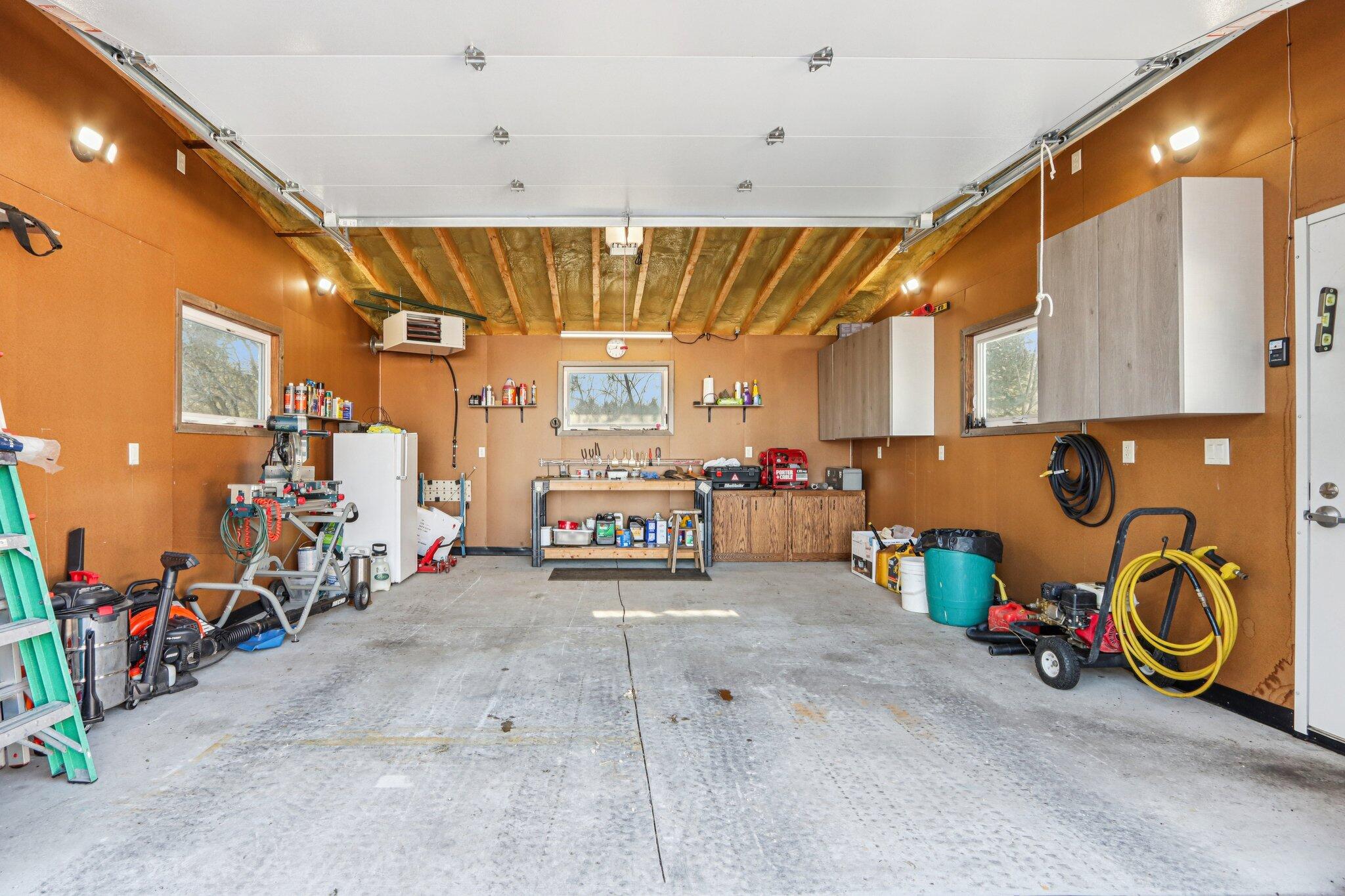 W9160 Deer Road Mitchell, WI 53011 - Photo 92 of 120 Additional 1.5 Car Garage
