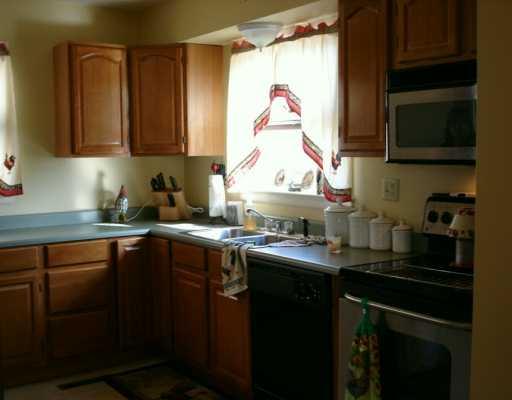 609 Spring Street Latrobe, PA 15650 - Photo 4 of 5 Kitchen.
