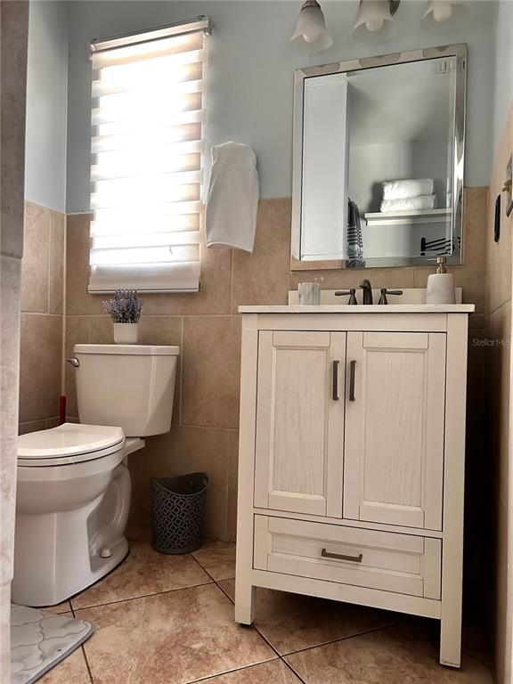 14545 Southwest 34th Terrace Road Ocala, FL 34473 - Photo 15 of 33 Master bathroom