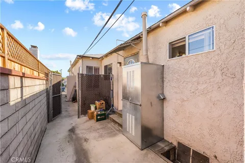 $1,125,000 | 5431 Cartwright Avenue, North Hollywood, CA 91601