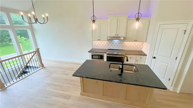 $513,360 | 22312 West 76th Street, Shawnee, KS 66227