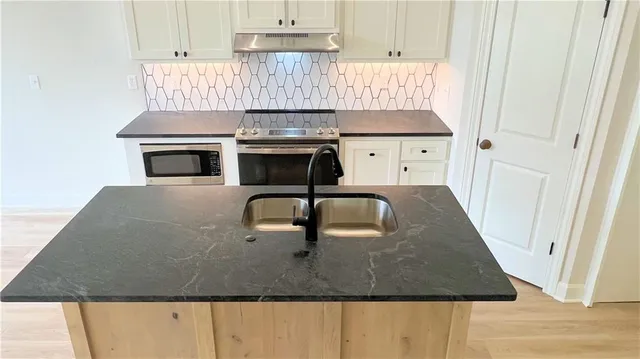 $513,360 | 22312 West 76th Street, Shawnee, KS 66227