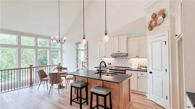 $513,360 | 22312 West 76th Street, Shawnee, KS 66227