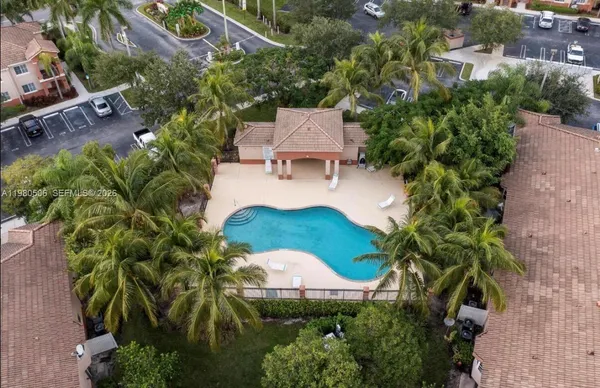 $1,900 | 3780 North Jog Road, Unit 205, West Palm Beach, FL 33411