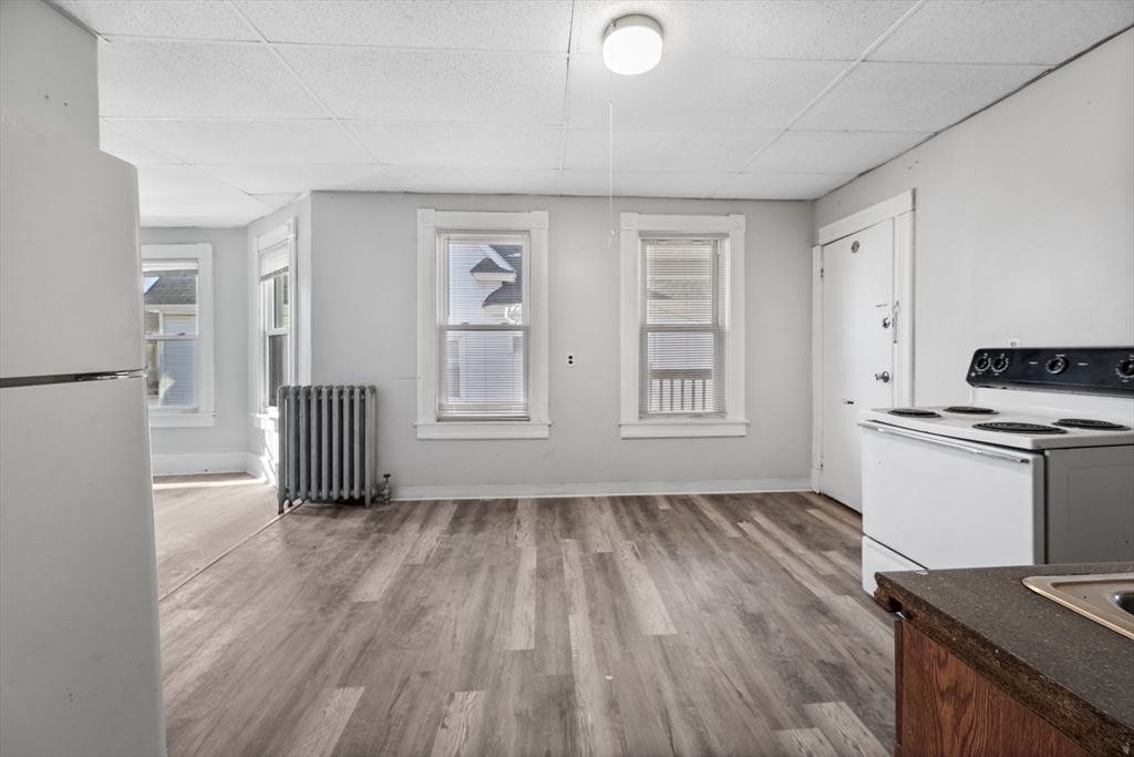 72 Waverly Street Springfield, MA 01107 - Photo 18 of 38 Gallery Image 18
