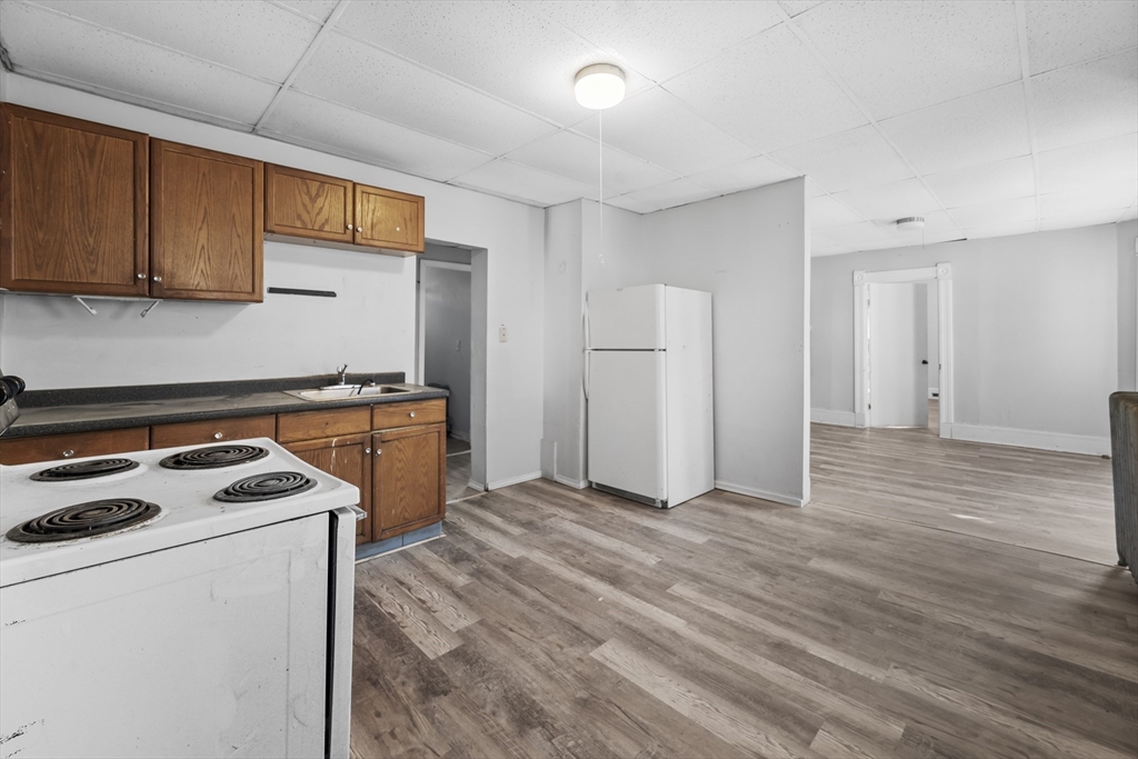 72 Waverly Street Springfield, MA 01107 - Photo 25 of 38 Gallery Image 25
